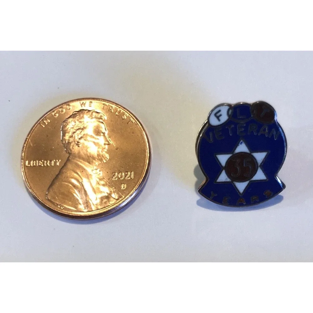 RARE Vintage FLT VETERAN 35 Years Odd‎ Fellows Anniversary Specialized Lapel Pin